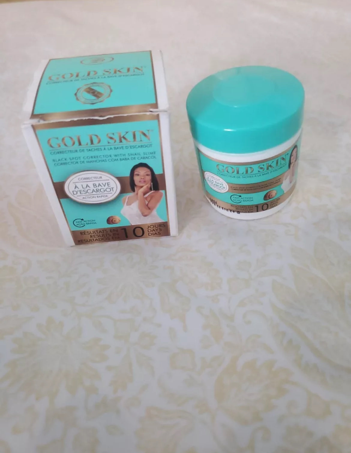 GOLD SKIN DARK SPOT CORRECTOR CREAM (2 bottles)